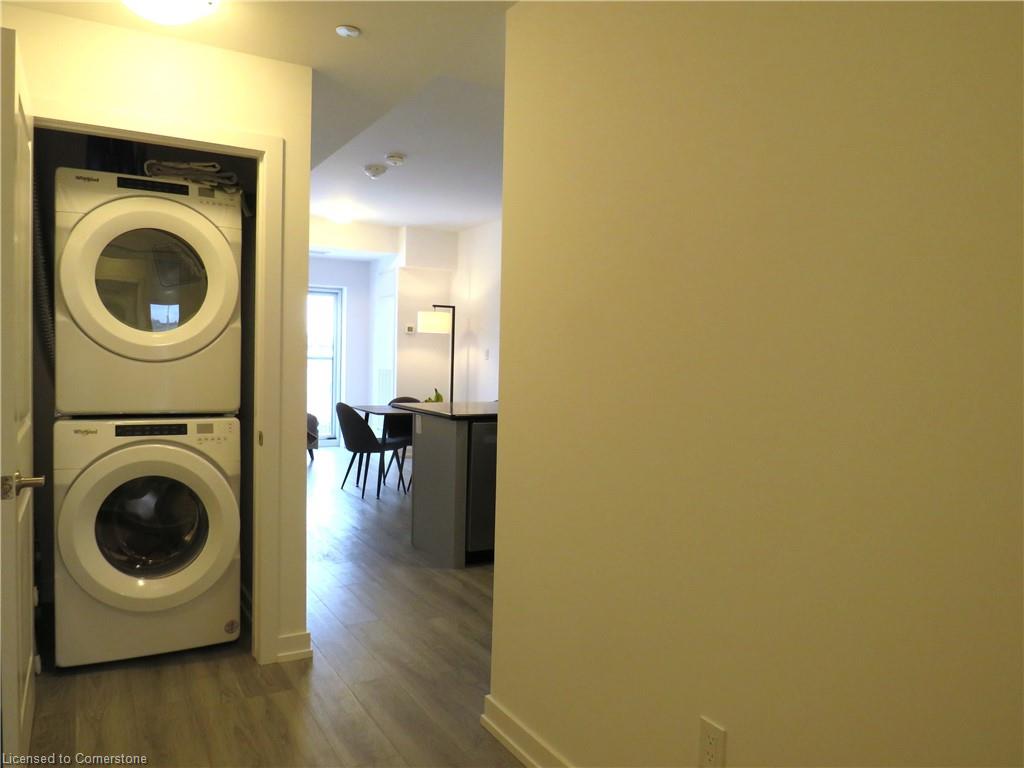 305-470 Dundas Street E Property Photo 16