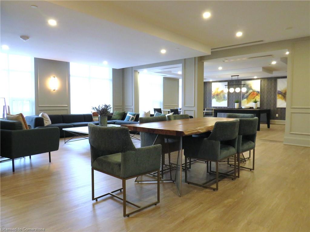 305-470 Dundas Street E Property Photo 20
