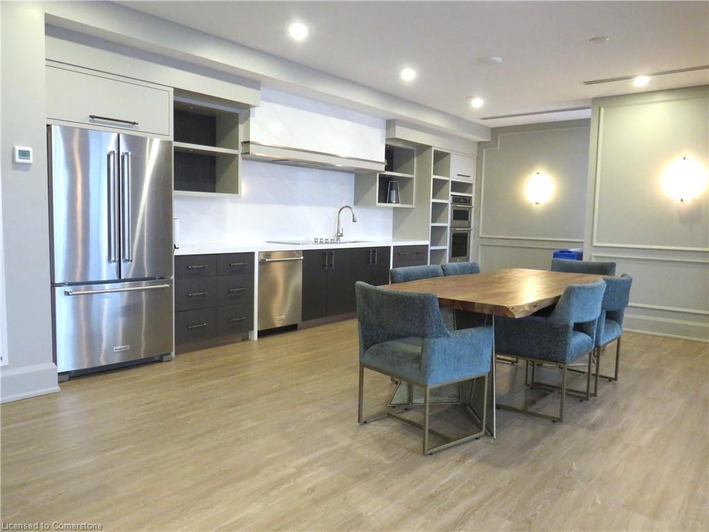 305-470 Dundas Street E Property Photo 22