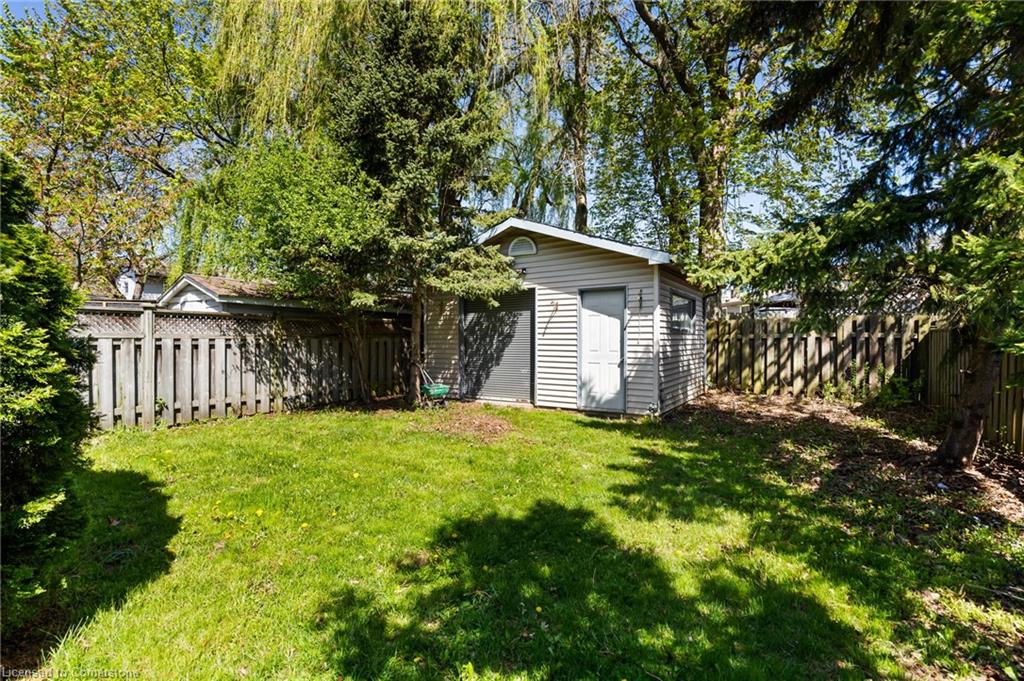 8117 Lynhurst Drive Property Photo 6