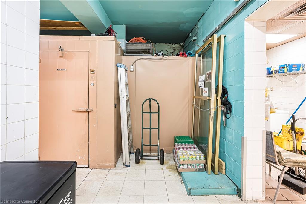 640 Colborne Street Property Photo 31
