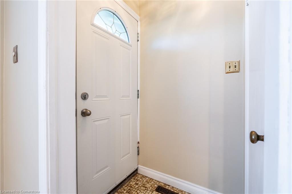 699 Rymal Road W Property Photo 9