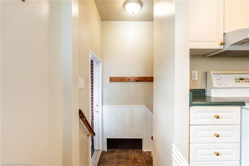 699 Rymal Road W Property Photo 32
