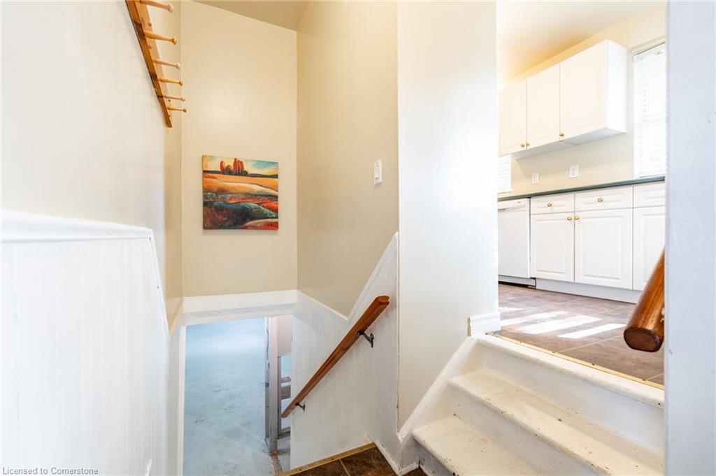 699 Rymal Road W Property Photo 33