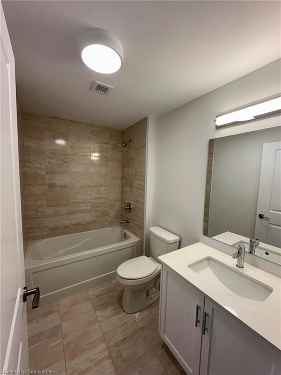 302-153 Wilson Street W Property Photo 11