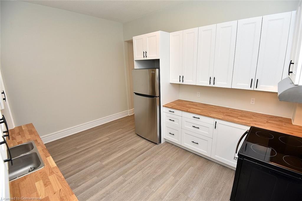 66 Erie Avenue Property Photo 9