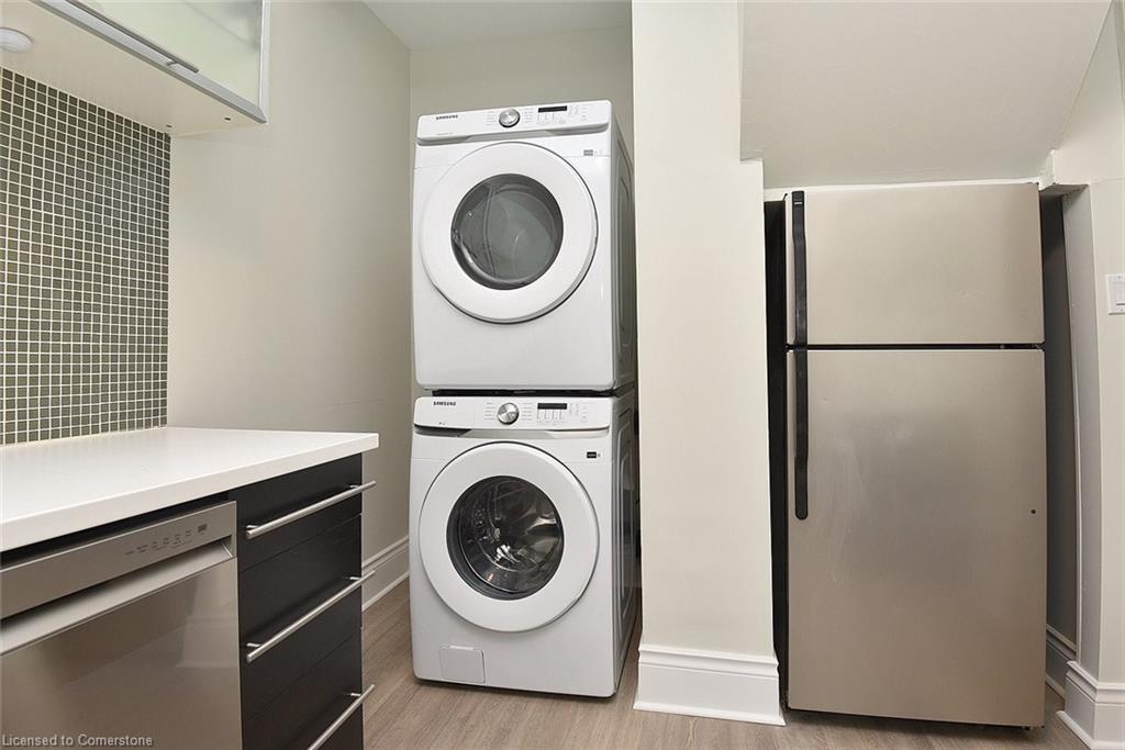 66 Erie Avenue Property Photo 43