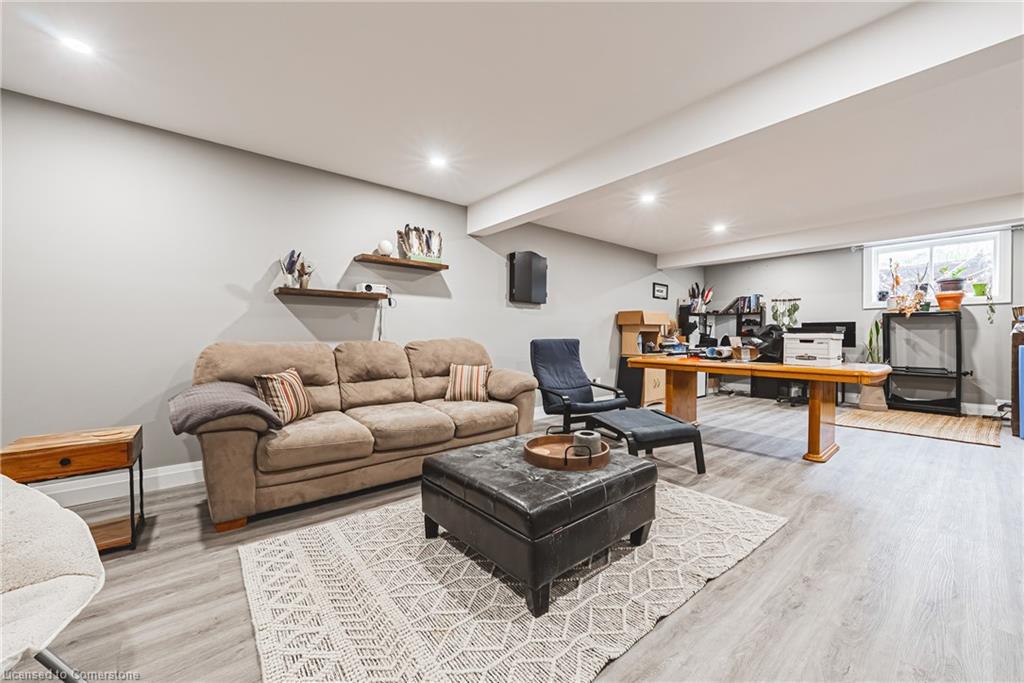 1053 Bay Street Property Photo 30