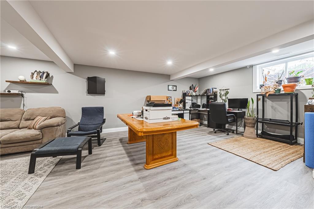 1053 Bay Street Property Photo 31