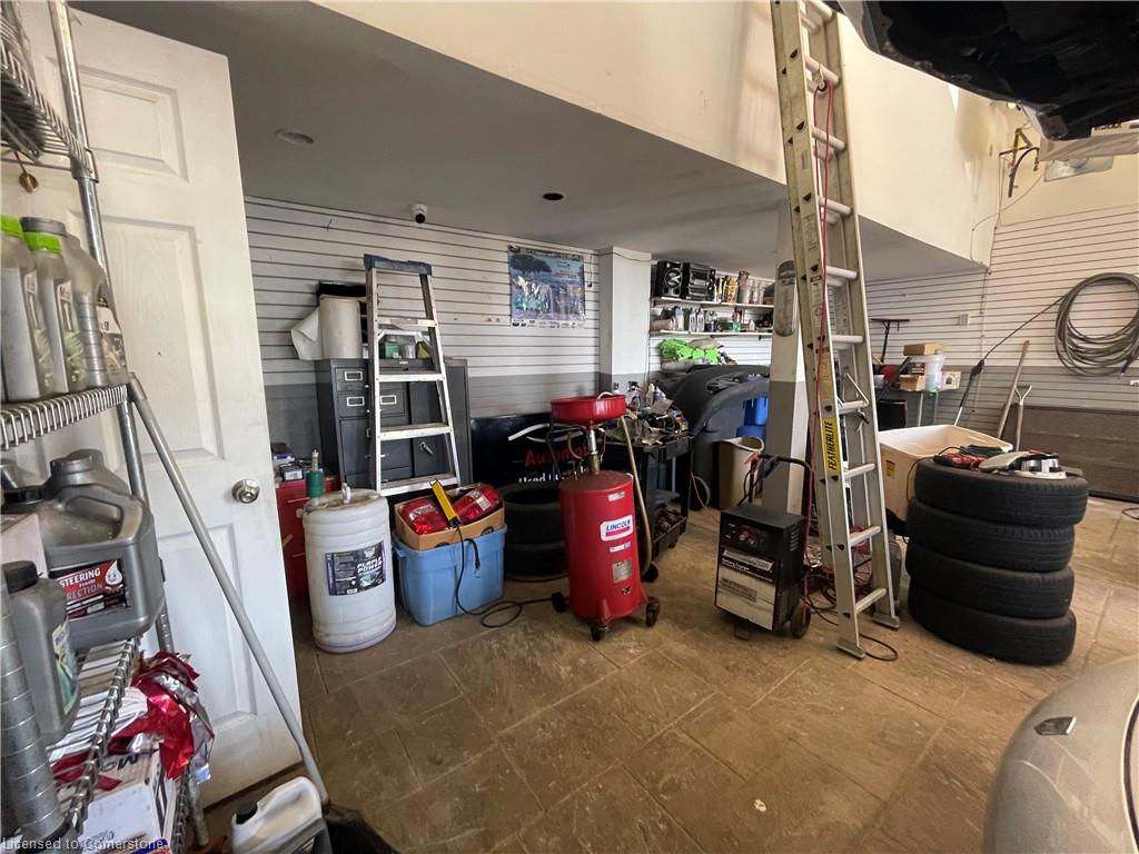 54 Ormond Street S Property Photo 4