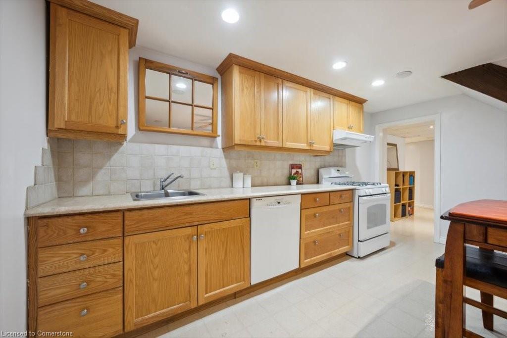 312 Craigleith Drive Property Photo 31