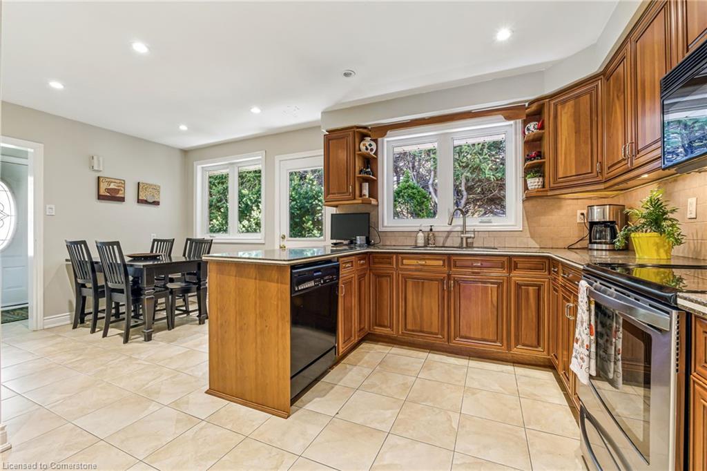 296 Glen Afton Drive Property Photo 10
