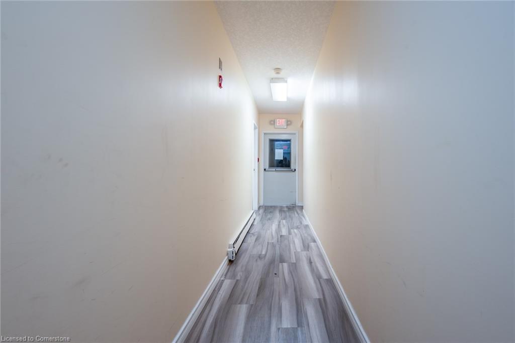 660 King Street E Property Photo 37