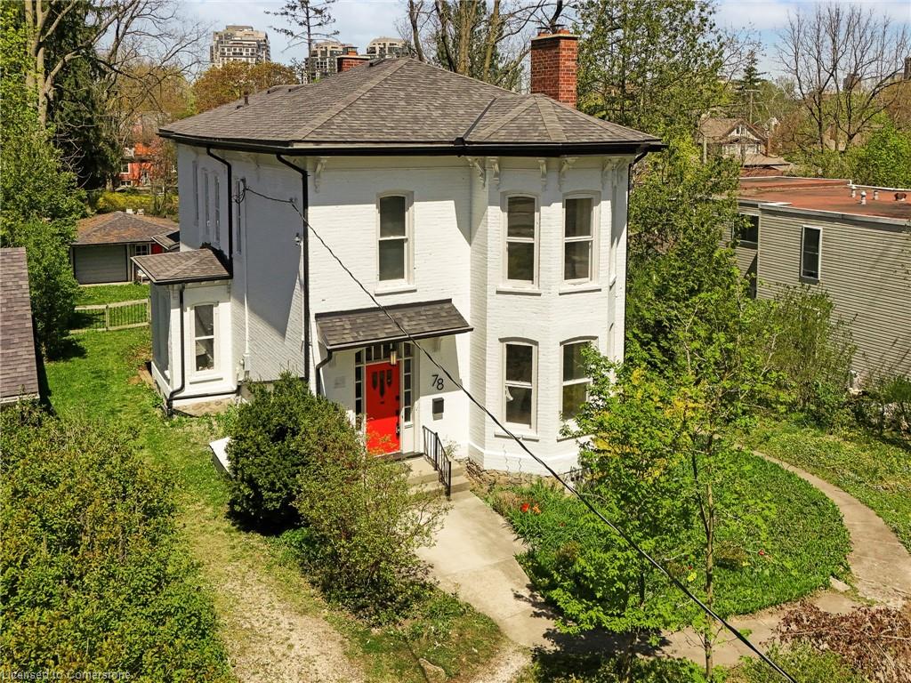 78 William Street W Property Photo 3