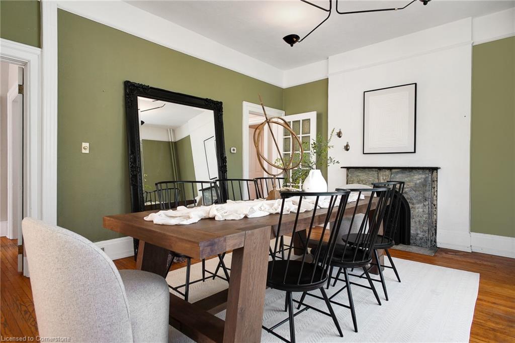 78 William Street W Property Photo 11