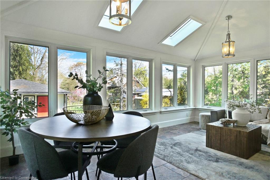 78 William Street W Property Photo 19