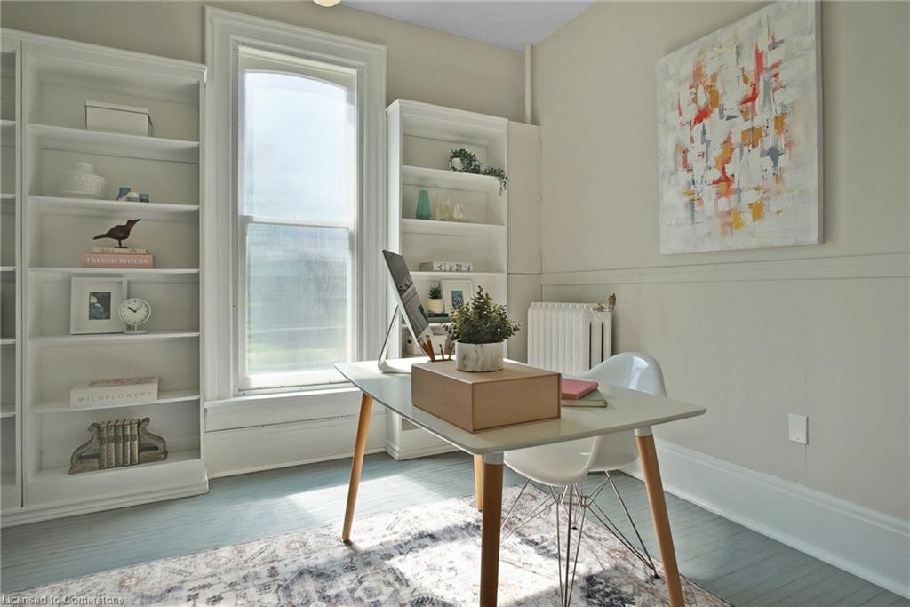 78 William Street W Property Photo 24