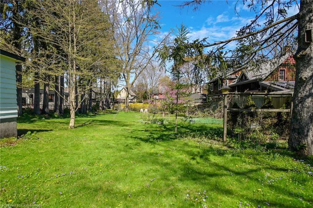 78 William Street W Property Photo 38