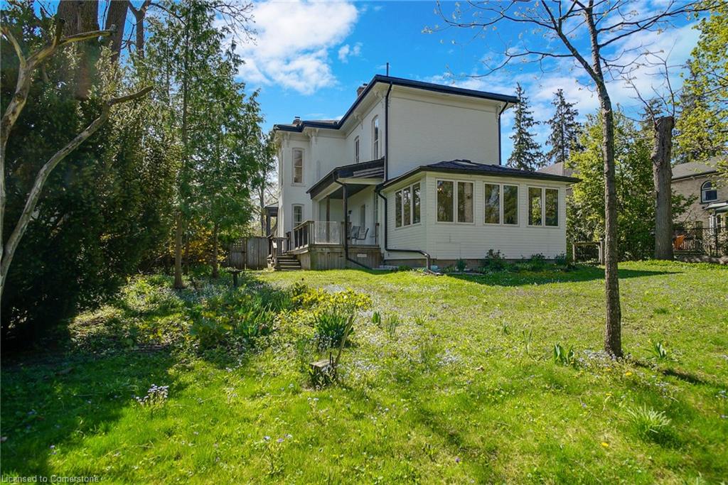 78 William Street W Property Photo 41