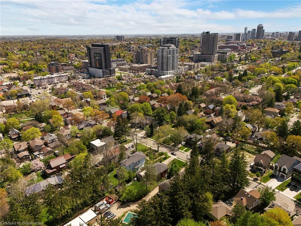 78 William Street W Property Photo 45