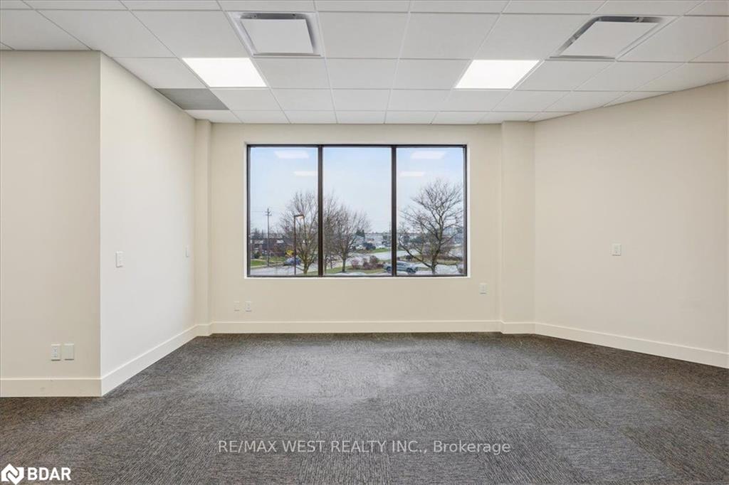 J202-155 Frobisher Drive Property Photo 8
