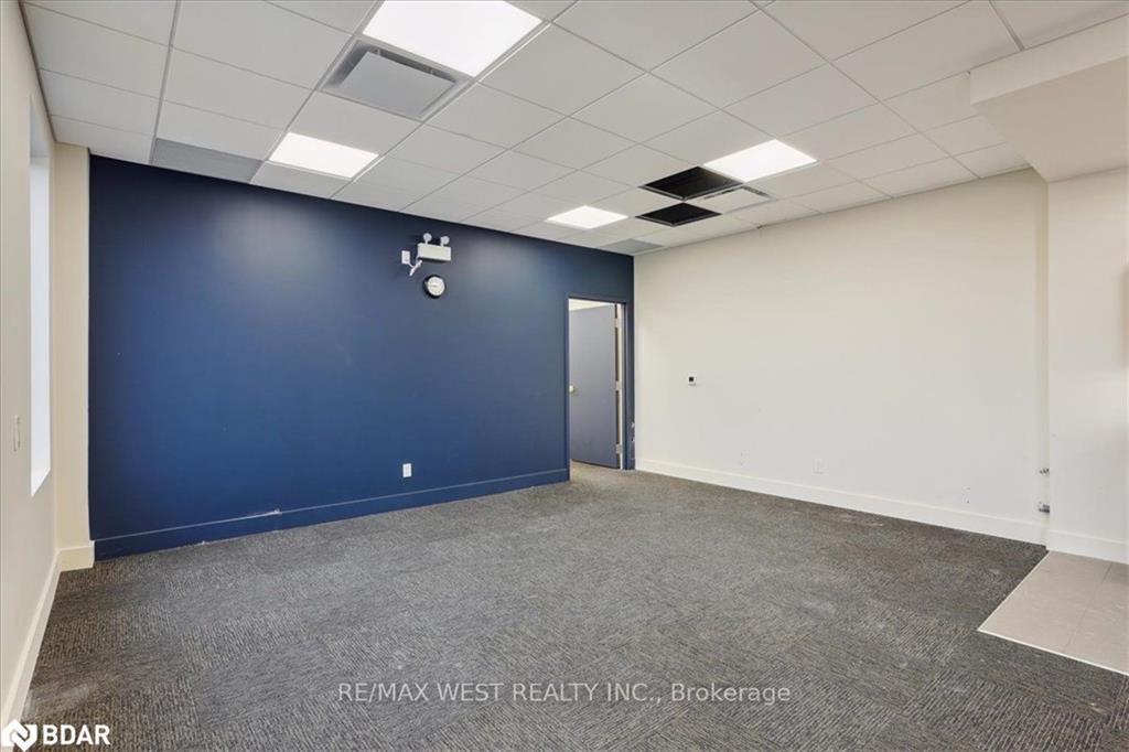 J202-155 Frobisher Drive Property Photo 10