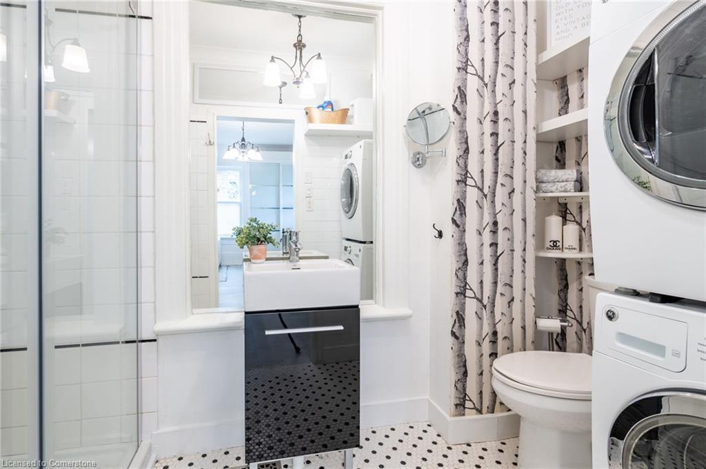 18 George Street Property Photo 45