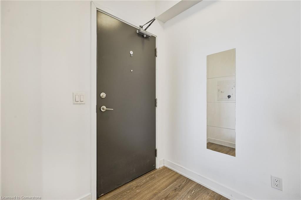 1006-5180 Yonge Street Property Photo 6