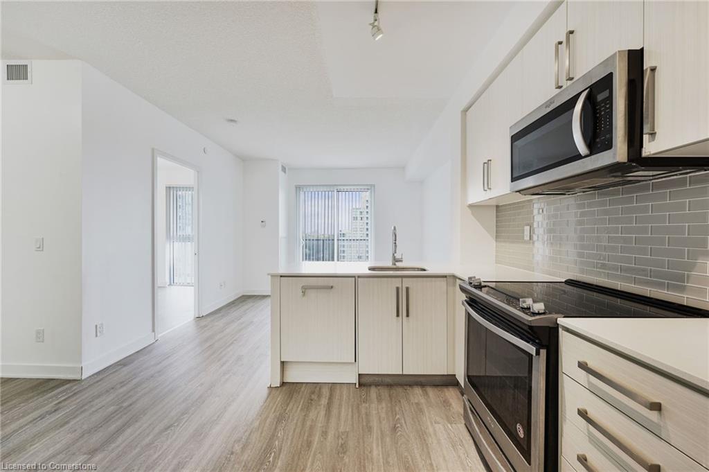 1006-5180 Yonge Street Property Photo 10