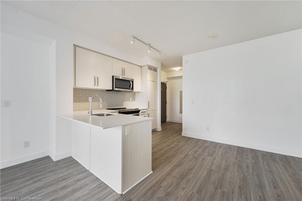 1006-5180 Yonge Street Property Photo 13
