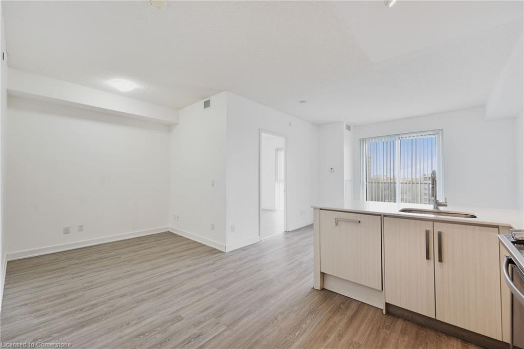 1006-5180 Yonge Street Property Photo 15