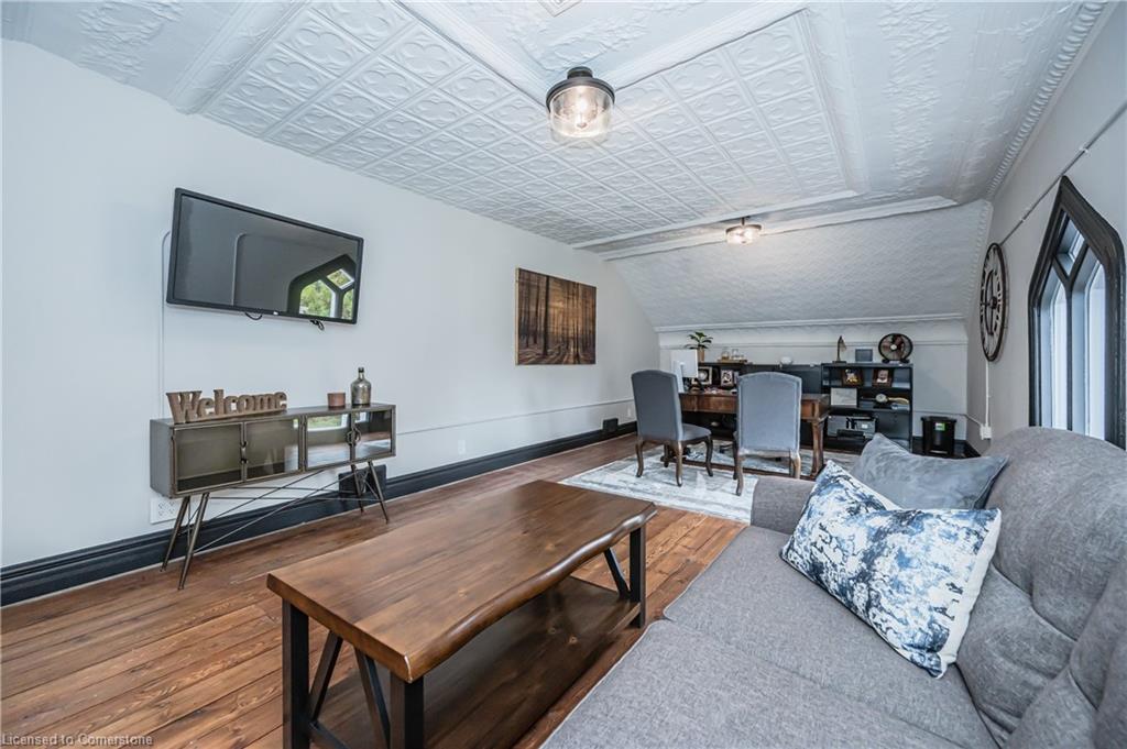 18 Tannery Street E Property Photo 25