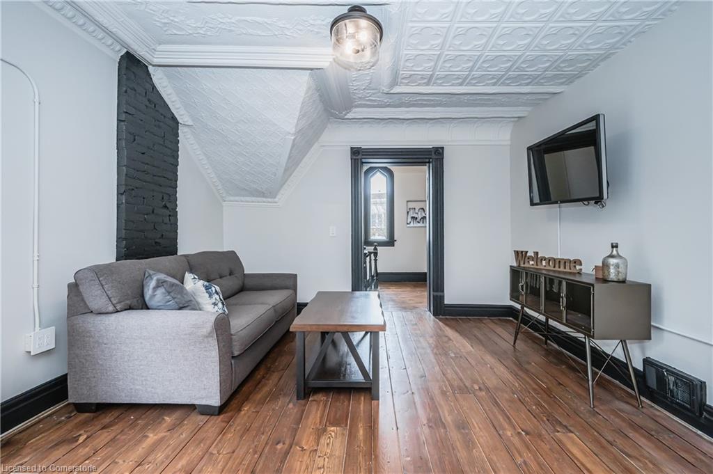 18 Tannery Street E Property Photo 26