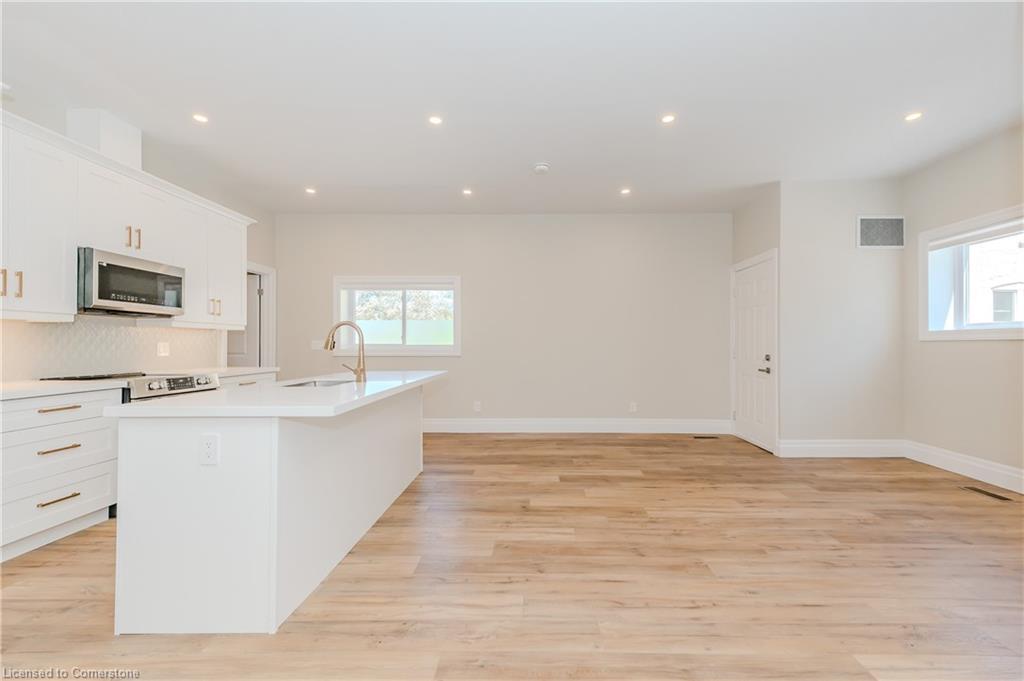 18 Tannery Street E Property Photo 29