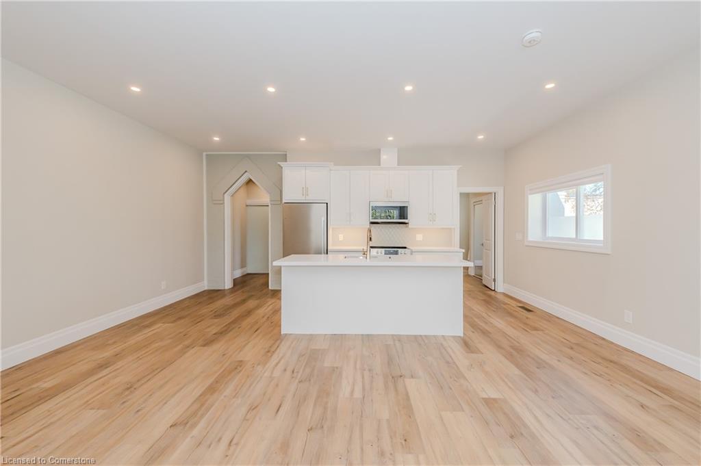 18 Tannery Street E Property Photo 31