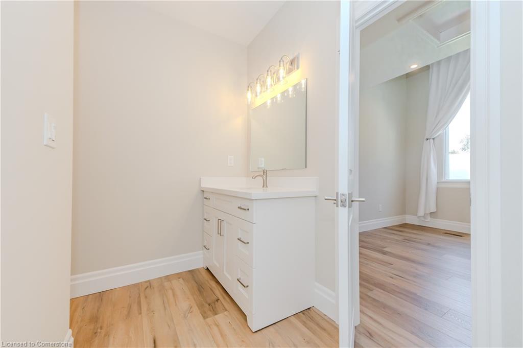 18 Tannery Street E Property Photo 39