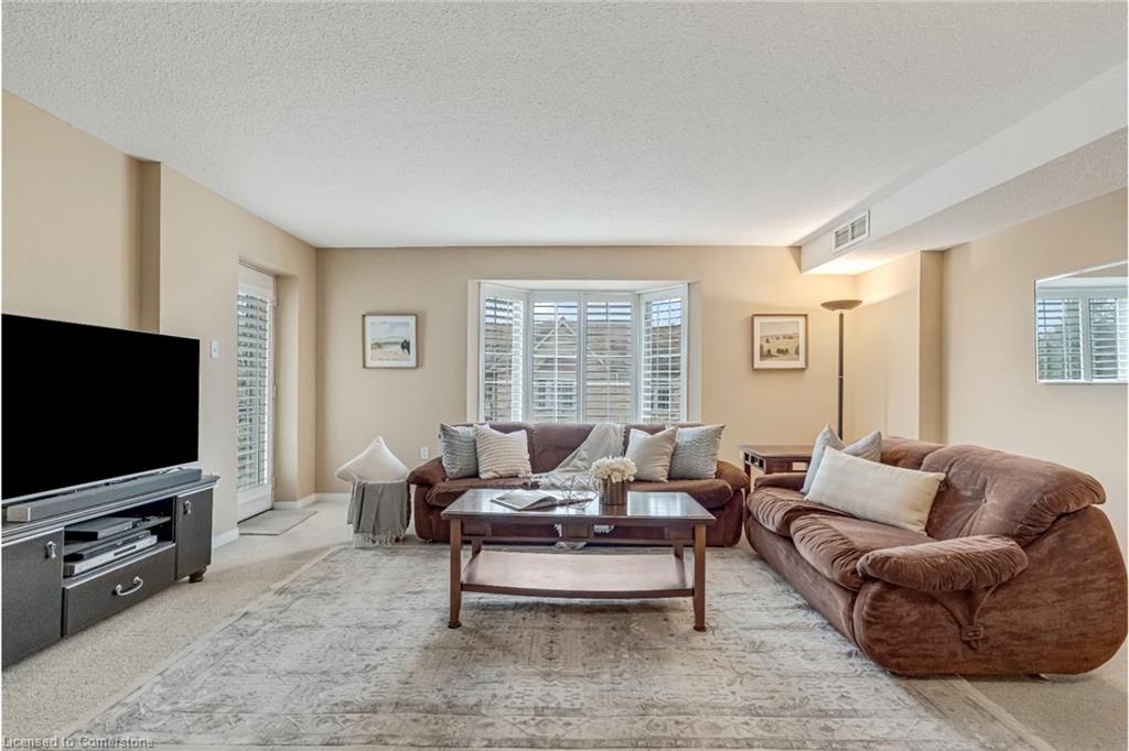 D403-216 Plains Road W Property Photo 13