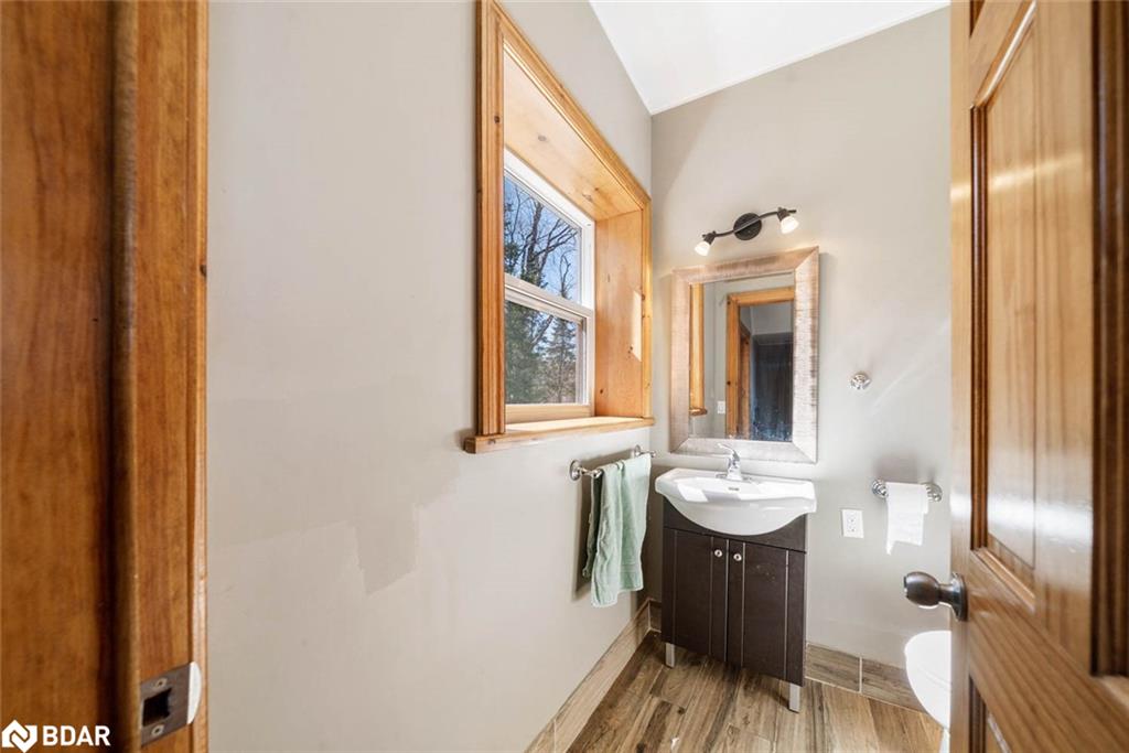390 Pinegrove Road Property Photo 14