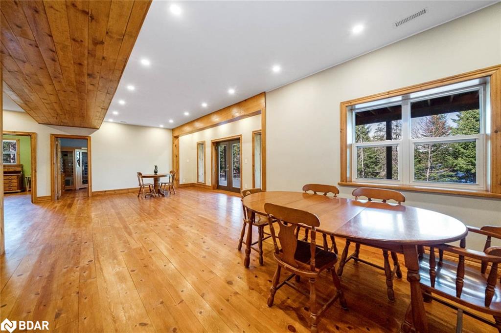 390 Pinegrove Road Property Photo 40