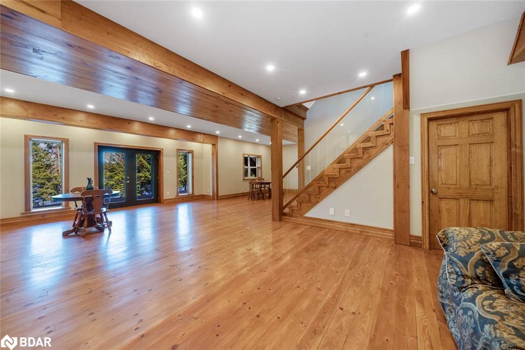 390 Pinegrove Road Property Photo 42