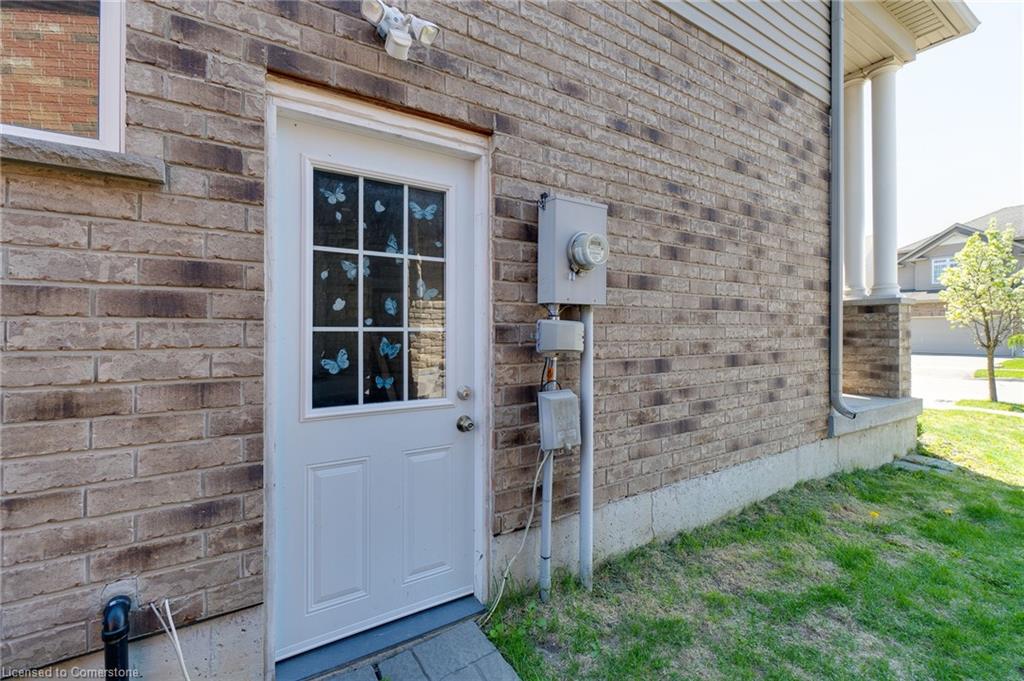 928 Dunblane Court Property Photo 6