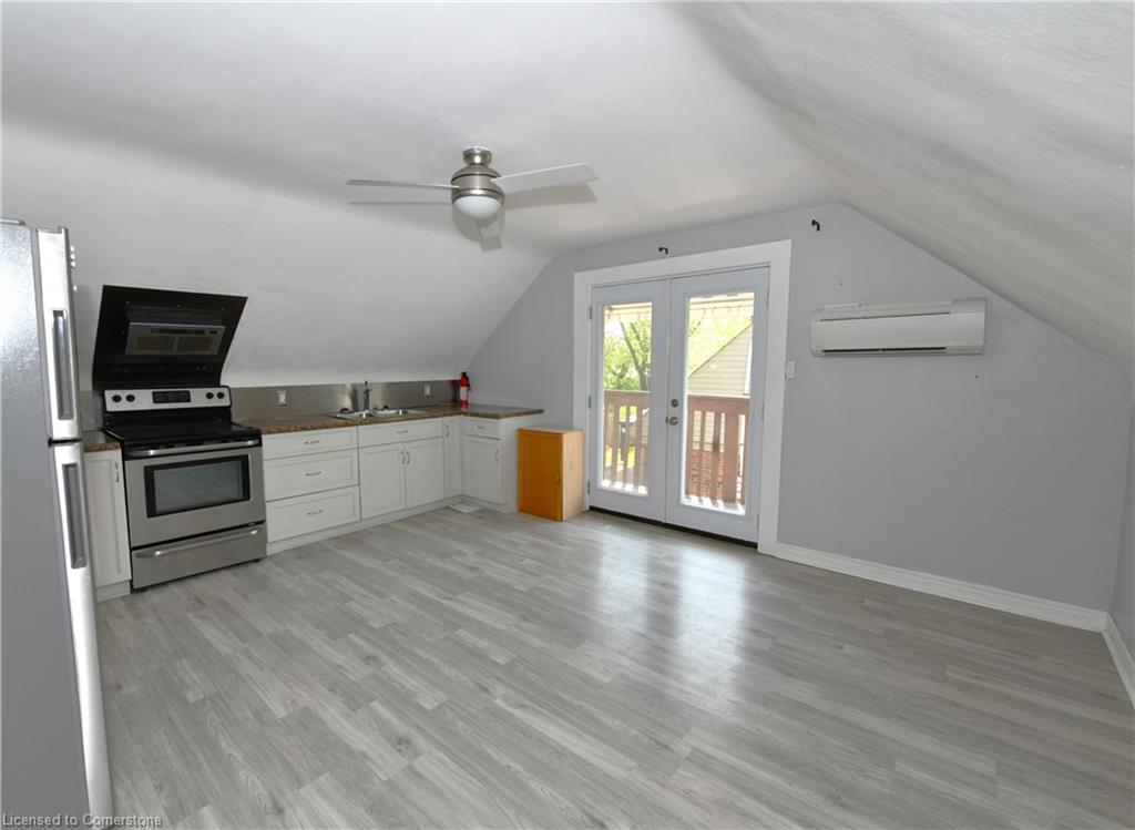 2070 Churchill Avenue Property Photo 11
