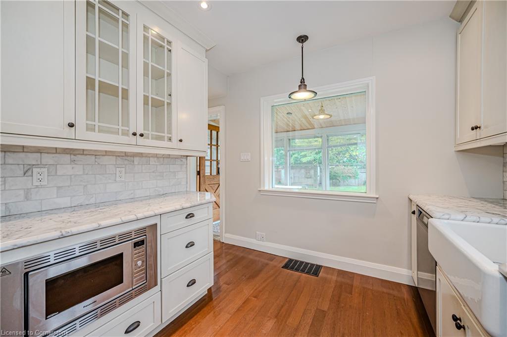 978 North Shore Boulevard W Property Photo 20