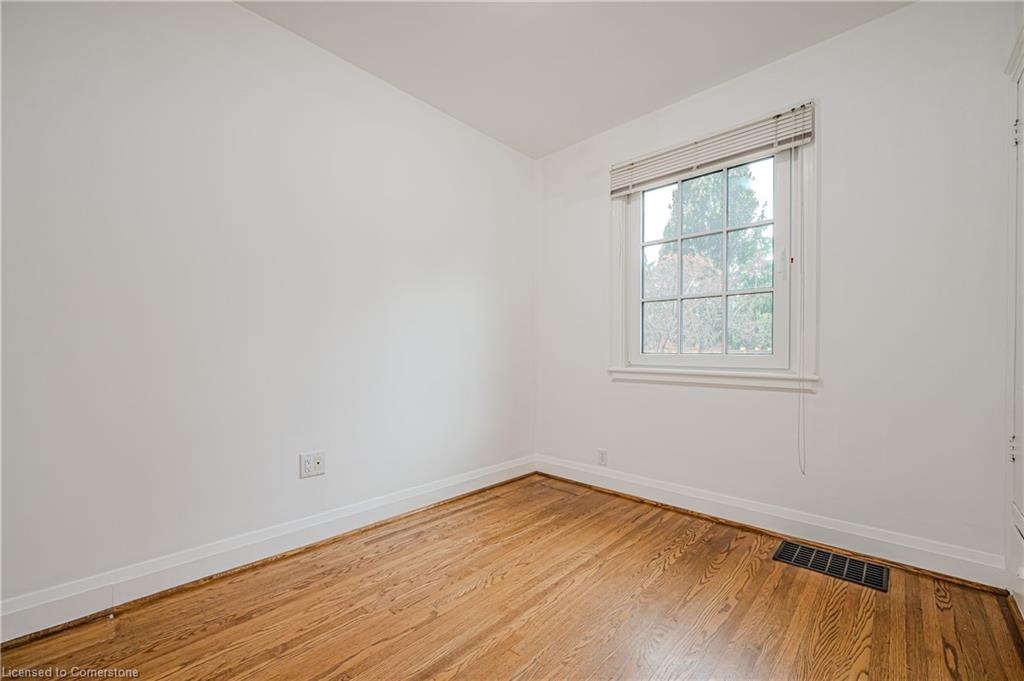 978 North Shore Boulevard W Property Photo 22