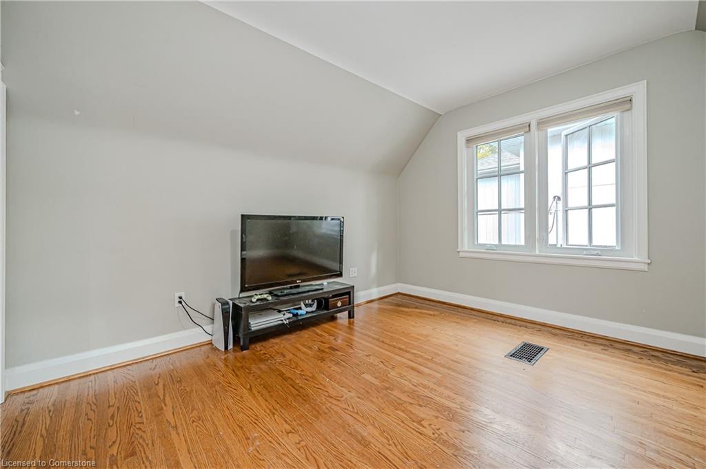978 North Shore Boulevard W Property Photo 29