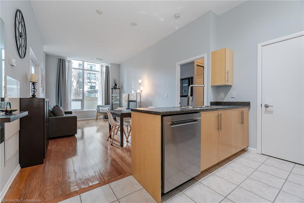 122-231 Fort York Boulevard Property Photo