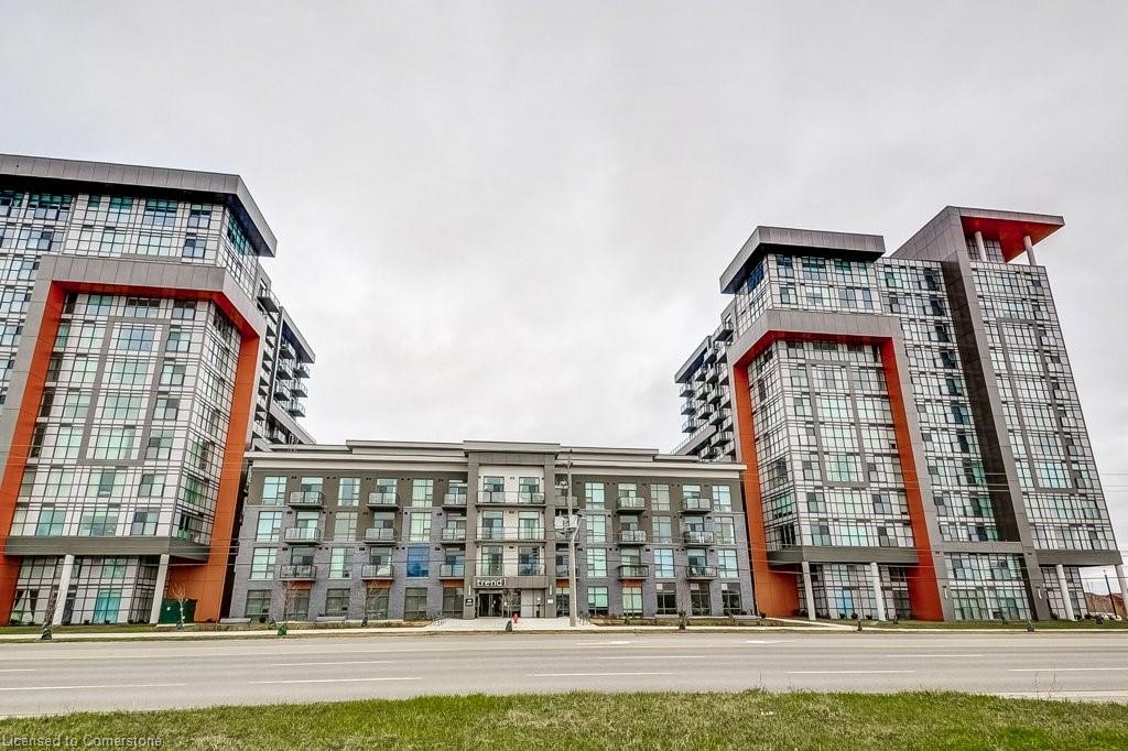 520-450 Dundas Street E Property Photo