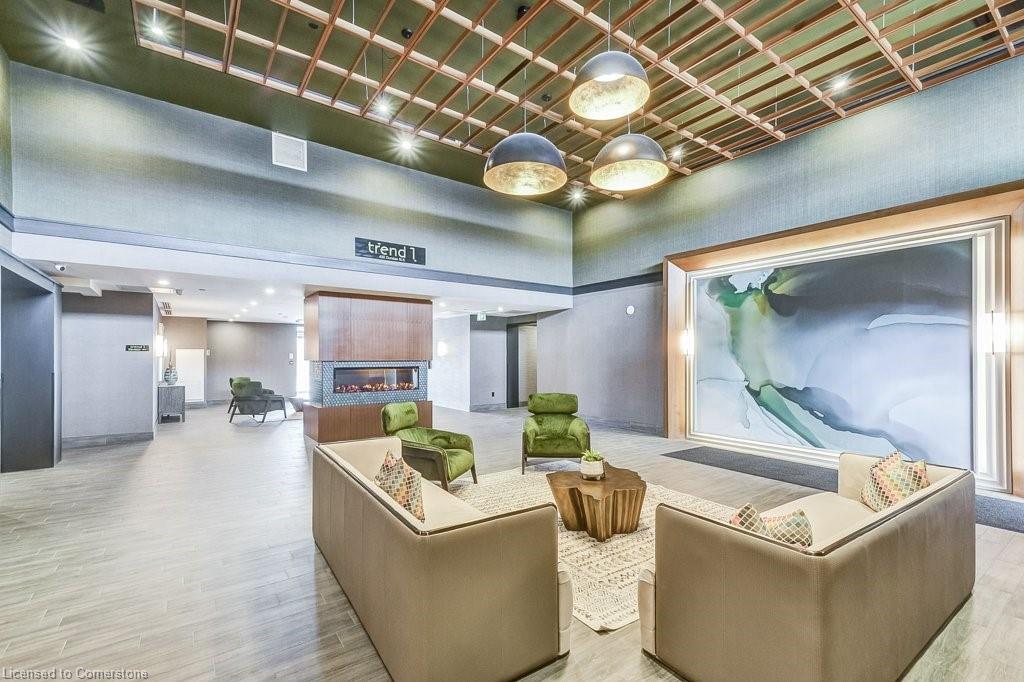 520-450 Dundas Street E Property Photo 3