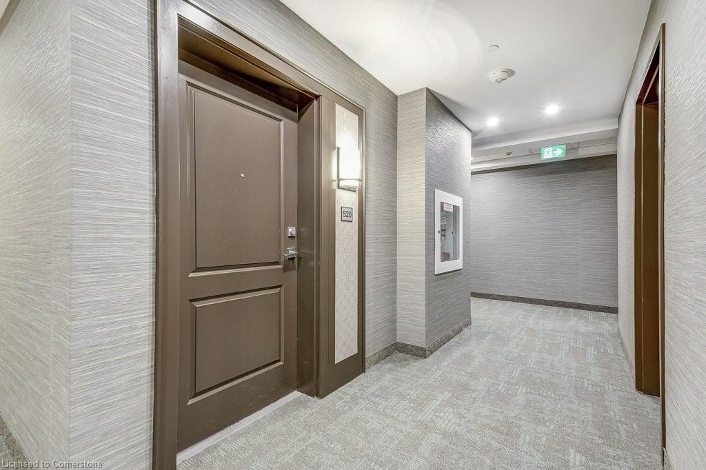 520-450 Dundas Street E Property Photo 6