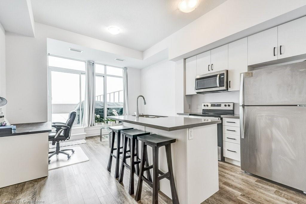 520-450 Dundas Street E Property Photo 11